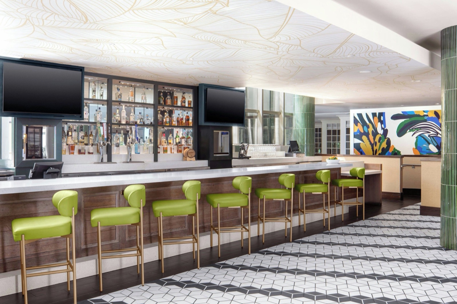 Bar and lounge